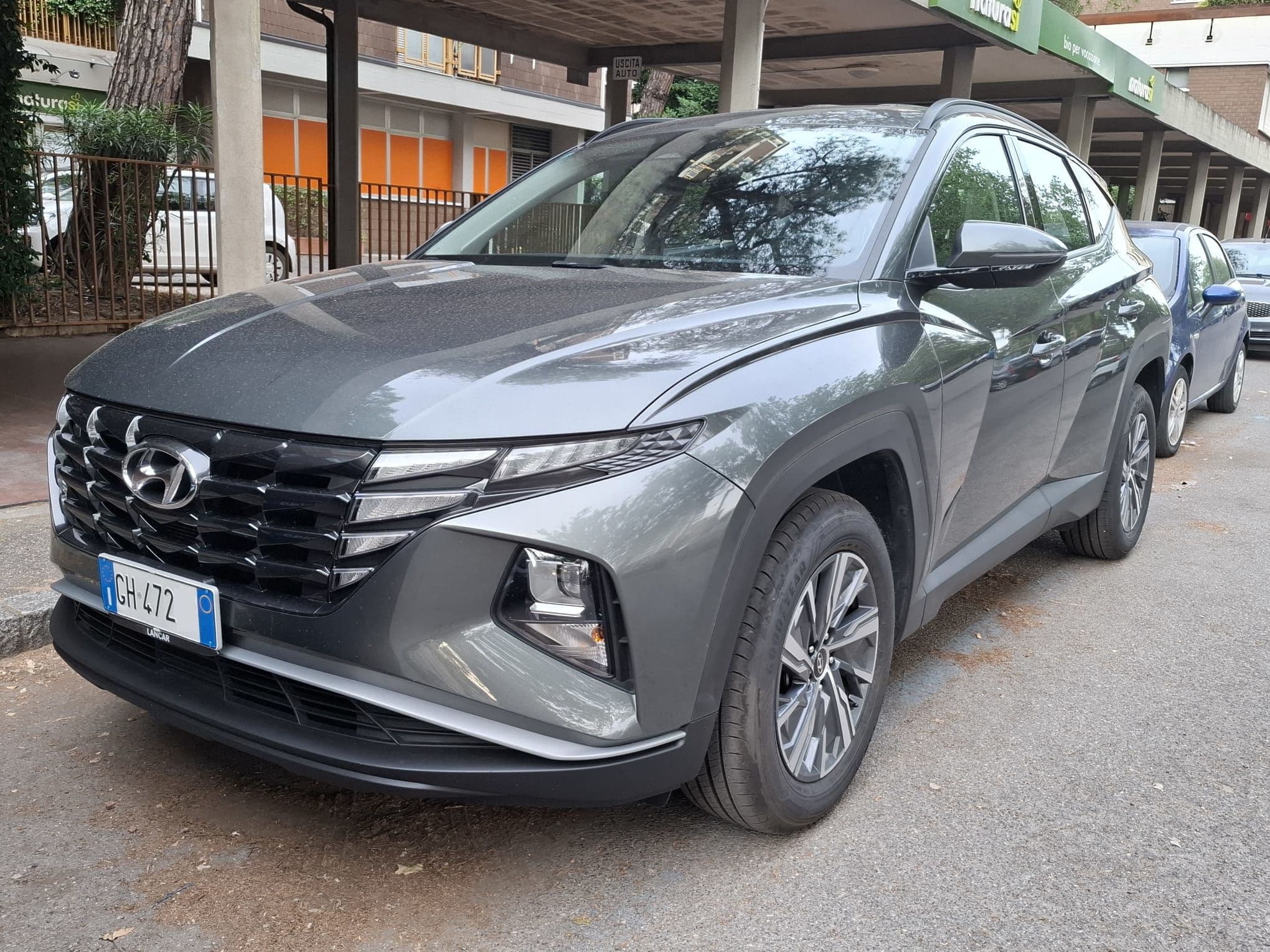 HYUNDAI TUCSON 1.6 HEV 2wd 230cv Xtech usata come nuova - Noleggiata a lungo termine da Alberto (Bologna)
