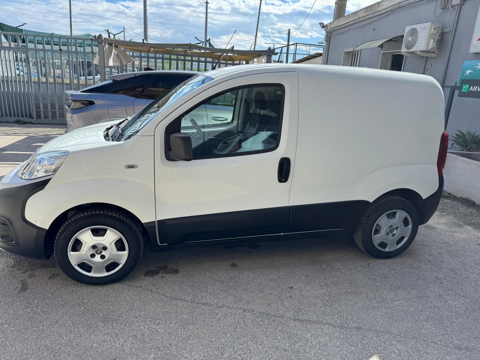 FIAT FIORINO 1.3 MULTIJET usato come nuovo - Noleggiato a lungo termine da Non Solo Pane Snc (Sortino - Siracusa)